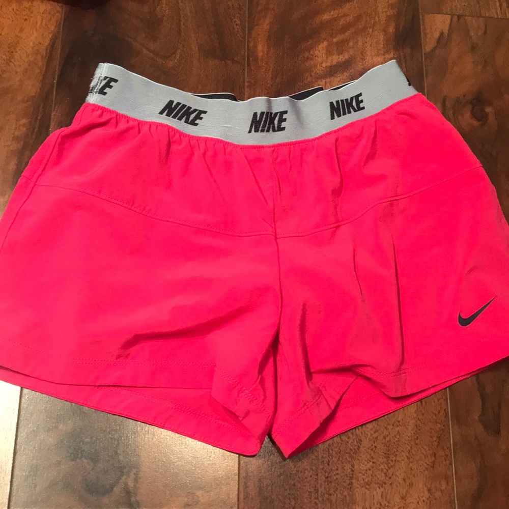 pink nike kids shorts